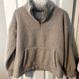 American Eagle, Tan, Half Zip Sherpa.
